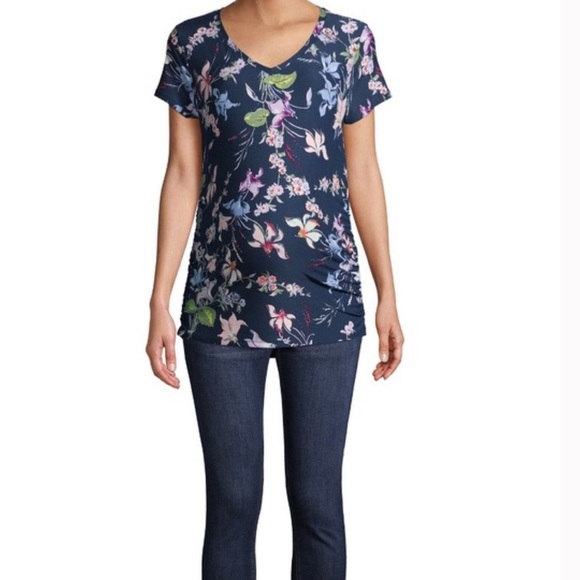 Maternity Basic Short Sleeve Floral T-Shirt - Picture 6 of 9